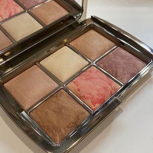 Hourglass ambient lighting edit- sculpture